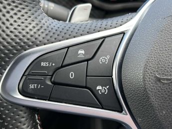RENAULT ARKANA 1.3 Mild Hybrid 140 R.S. Line 5Dr Edc