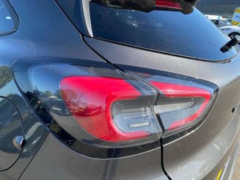 FORD PUMA 1.0 Ecoboost Hybrid Mhev St-Line X 5Dr Dct