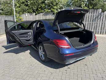 MERCEDES-BENZ E CLASS E300De Amg Line Premium Plus 4Dr 9G-Tronic