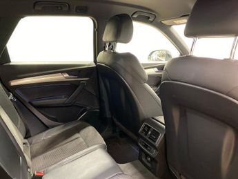 AUDI Q5 2.0 Tdi 40 S Line Suv 5Dr Diesel S Tronic Quattro Euro 6 (S/S) (