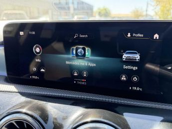 MERCEDES-BENZ A CLASS A200 Amg Line Executive 5Dr Auto