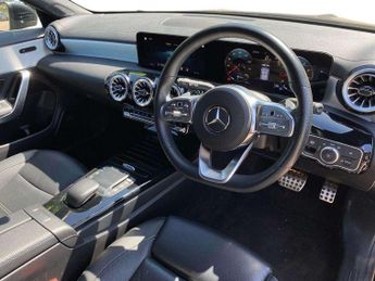 MERCEDES-BENZ CLA Cla 200 Amg Line Premium 5Dr Tip Auto