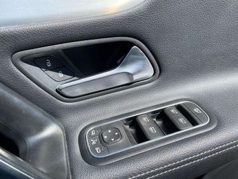 MERCEDES-BENZ CLA Cla 200 Amg Line Premium 5Dr Tip Auto