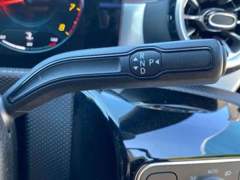 MERCEDES-BENZ CLA Cla 200 Amg Line Premium 5Dr Tip Auto