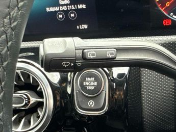 MERCEDES-BENZ CLA Cla 200 Amg Line Executive 5Dr Tip Auto
