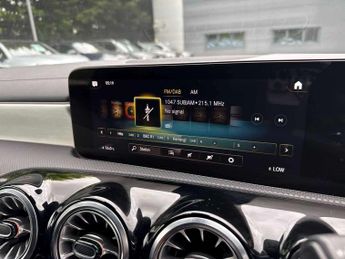 MERCEDES-BENZ CLA Cla 200 Amg Line Executive 5Dr Tip Auto