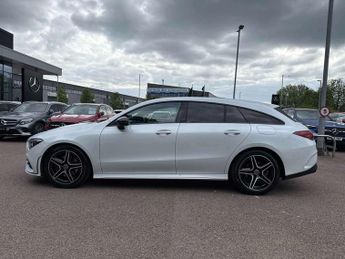 MERCEDES-BENZ CLA Cla 200 Amg Line Executive 5Dr Tip Auto