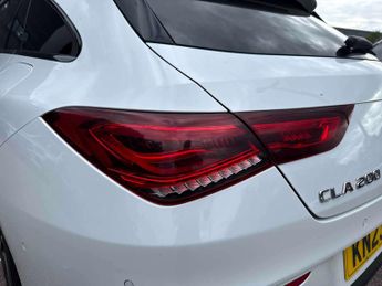 MERCEDES-BENZ CLA Cla 200 Amg Line Executive 5Dr Tip Auto