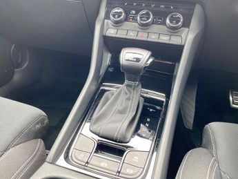 SKODA KAROQ 2.0 Tsi Sportline Suv 5Dr Petrol Dsg 4Wd Euro 6 (S/S) (190 Ps)