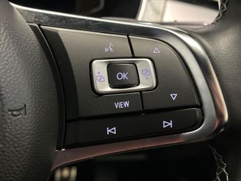 VOLKSWAGEN ARTEON 2.0 Tsi R-Line Fastback 5Dr Petrol Dsg Euro 6 (S/S) (190 Ps)