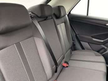 VOLKSWAGEN T-ROC 1.5 Tsi Life Suv 5Dr Petrol Dsg Euro 6 (S/S) (150 Ps)