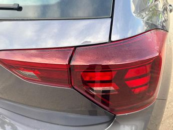 VOLKSWAGEN POLO 1.0 Tsi Life Hatchback 5Dr Petrol Dsg Euro 6 (S/S) (95 Ps)