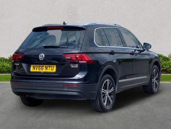 VOLKSWAGEN TIGUAN 2.0 Tdi Bluemotion Tech Se Navigation Suv 5Dr Diesel Dsg 4Motion
