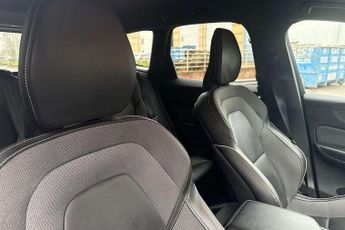 VOLVO XC60 2.0 B4D R Design Pro 5Dr Awd Geartronic