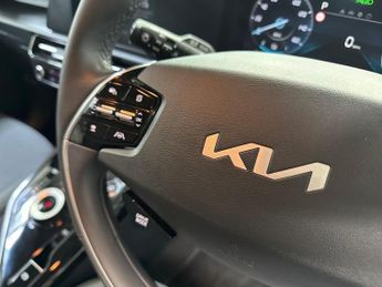 KIA NIRO 150Kw 2 Nav 65Kwh 5Dr Auto