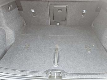 VOLVO EX40 185Kw Ext Range Plus Black Editon 78Kwh 5Dr Auto