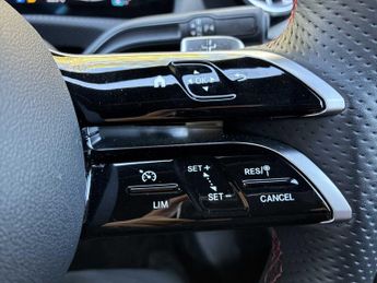 MERCEDES-BENZ CLA Cla 220D Amg Line Premium 5Dr Tip Auto