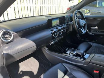 MERCEDES-BENZ A CLASS A180D Sport 5Dr Auto