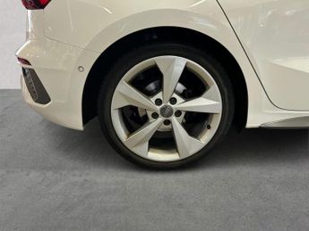AUDI A3 1.5 Tfsi 35 S Line Sportback 5Dr Petrol S Tronic Euro 6 (S/S) (1