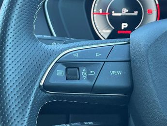 AUDI Q5 40 Tdi Quattro Black Ed 5Dr S Tronic [Tech Pack]