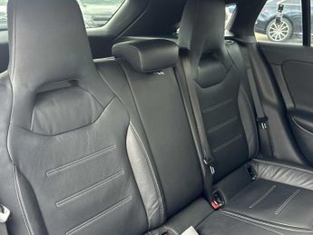 MERCEDES-BENZ CLA Cla 200 Amg Line Executive 5Dr Tip Auto