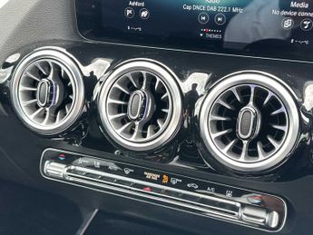 MERCEDES-BENZ EQA Eqa 250 140Kw Amg Line 66.5Kwh 5Dr Auto