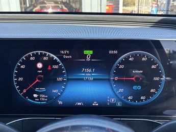 MERCEDES-BENZ EQC Eqc 400 300Kw Amg Line Premium 80Kwh 5Dr Auto