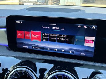MERCEDES-BENZ CLA Cla 220D Amg Line Premium 5Dr Tip Auto