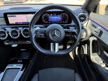 MERCEDES-BENZ CLA Cla 220D Amg Line Premium 5Dr Tip Auto