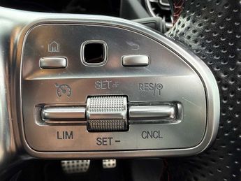 MERCEDES-BENZ EQA Eqa 250 140Kw Amg Line 66.5Kwh 5Dr Auto