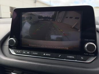 NISSAN QASHQAI 1.3 Dig-T Mh 158 Acenta Premium 5Dr Xtronic