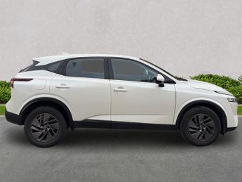 NISSAN QASHQAI 1.3 Dig-T Mh 158 Acenta Premium 5Dr Xtronic