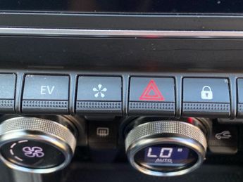 RENAULT CAPTUR 1.6 E-Tech Techno Suv 5Dr Petrol Hybrid Auto Euro 6 (S/S) (145 P