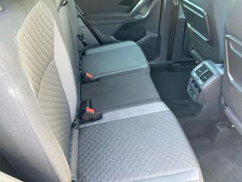 VOLKSWAGEN TIGUAN 2.0 Tdi Match Suv 5Dr Diesel Dsg 4Motion Euro 6 (S/S) (150 Ps)