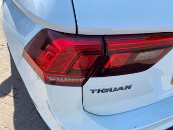 VOLKSWAGEN TIGUAN 2.0 Tdi Match Suv 5Dr Diesel Dsg 4Motion Euro 6 (S/S) (150 Ps)