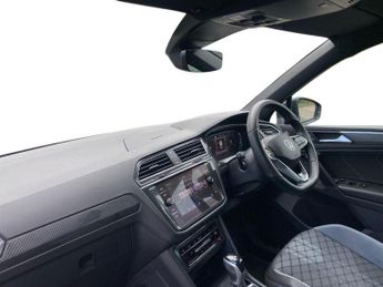 VOLKSWAGEN TIGUAN 1.5 Tsi R-Line Suv 5Dr Petrol Dsg Euro 6 (S/S) (150 Ps)