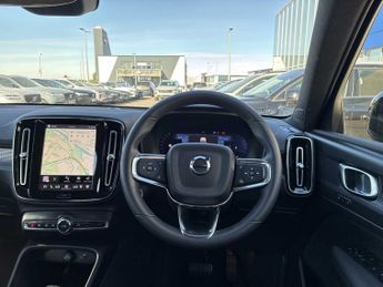 VOLVO XC40 2.0 B4P Plus Dark 5Dr Awd Auto