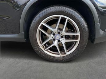 MERCEDES-BENZ GLC Glc 220D 4Matic Amg Line 5Dr 9G-Tronic
