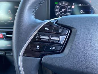 KIA NIRO Niro 150Kw 2 65Kwh 5Dr Auto Estate
