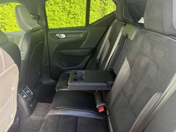 VOLVO XC40 1.5 T5 Recharge Phev R Design Pro 5Dr Auto