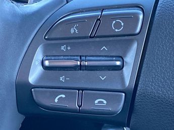 HYUNDAI IONIQ 1.6 Gdi Hybrid Premium Se 5Dr Dct
