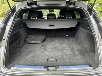 MERCEDES-BENZ EQC Eqc 400 300Kw Amg Line Premium 80Kwh 5Dr Auto