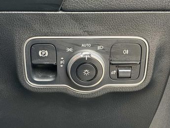 MERCEDES-BENZ EQA Eqa 250 140Kw Amg Line 66.5Kwh 5Dr Auto