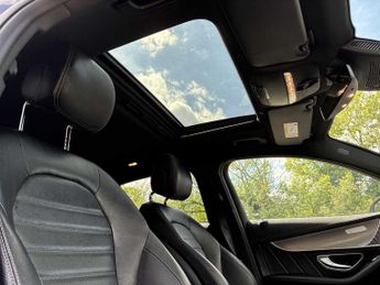 MERCEDES-BENZ EQC Eqc 400 300Kw Amg Line Premium 80Kwh 5Dr Auto
