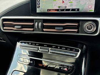 MERCEDES-BENZ EQC Eqc 400 300Kw Amg Line Premium 80Kwh 5Dr Auto