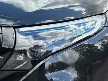 MERCEDES-BENZ EQC Eqc 400 300Kw Amg Line Premium 80Kwh 5Dr Auto