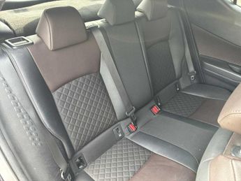 TOYOTA C-HR 1.2T Excel 5Dr Cvt