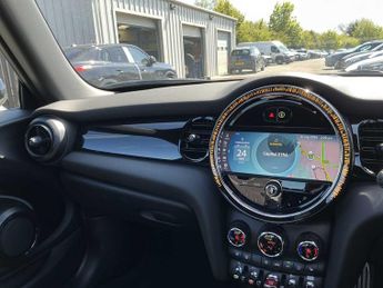 MINI HATCHBACK 1.5 Cooper Sport 3Dr Auto