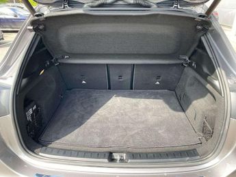 MERCEDES-BENZ EQA Eqa 250 140Kw Amg Line 66.5Kwh 5Dr Auto