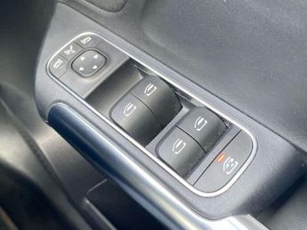MERCEDES-BENZ EQA Eqa 250 140Kw Amg Line 66.5Kwh 5Dr Auto